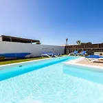 Aurora Villa